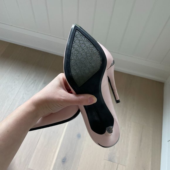 Light pink Calvin Klein heels - Picture 3 of 7